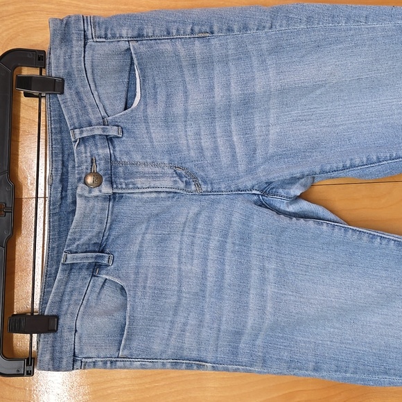 Ann Taylor Loft Denim Jeans 32 inches waist Inseam 23 inches - Picture 1 of 5